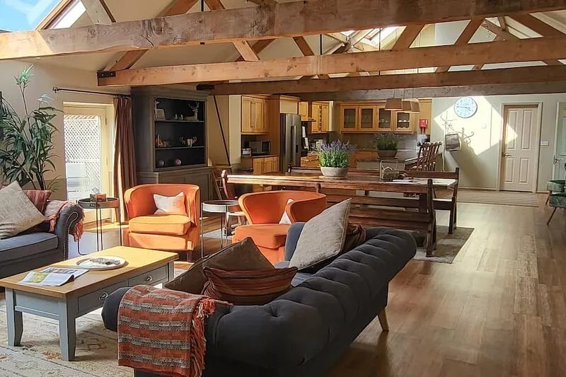 Barn conversion offering luxurious contemporary space & has access to the