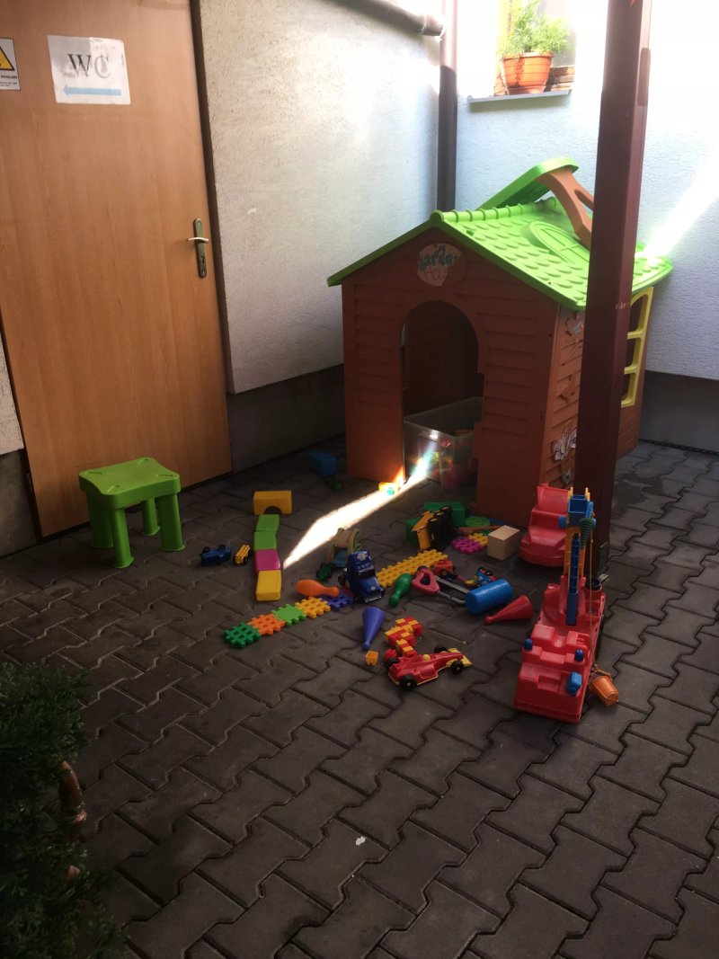 Restaurace a pizzerie Na knihovnE