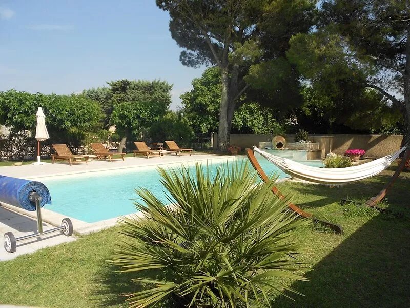 Le Beaulieu L 'OLIVIER Studio in villa with swimming pool