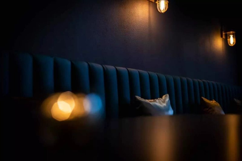 Galerie Boutique Bar