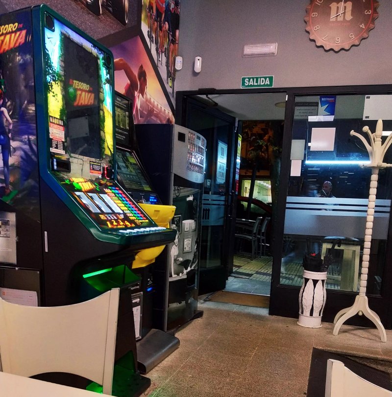 Sports Bar Century