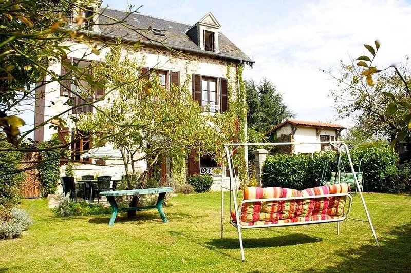 Comfortable stone  4-bedroom  country house with large 6m x 6 m family room