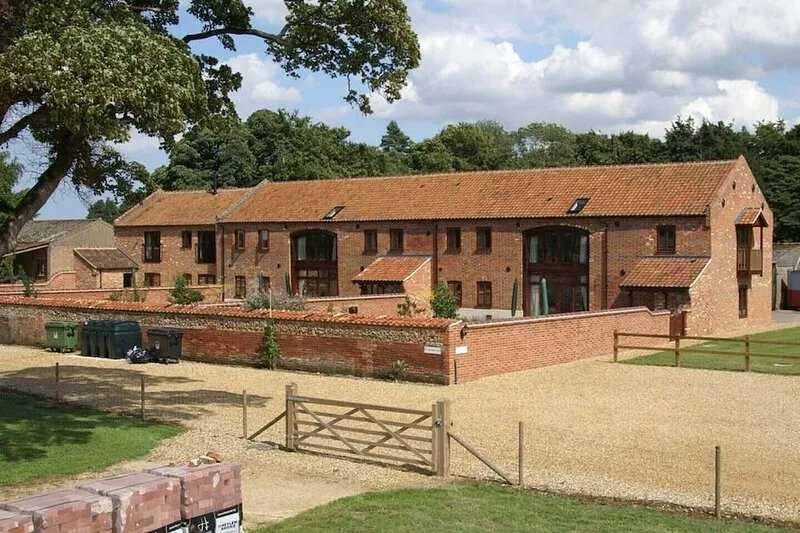 Woodpecker Barn, Sleeps 8 (4 Bedrooms)