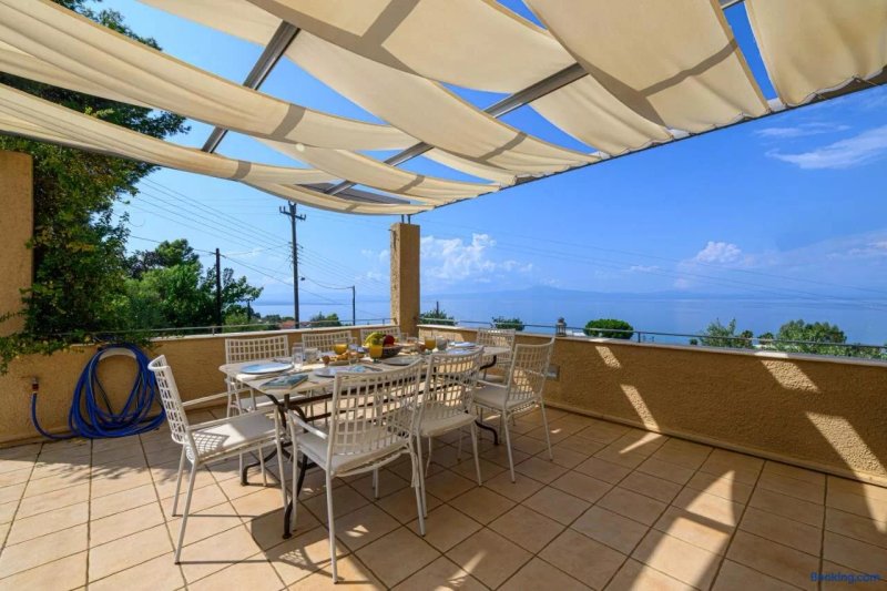 Mani Tower Villa