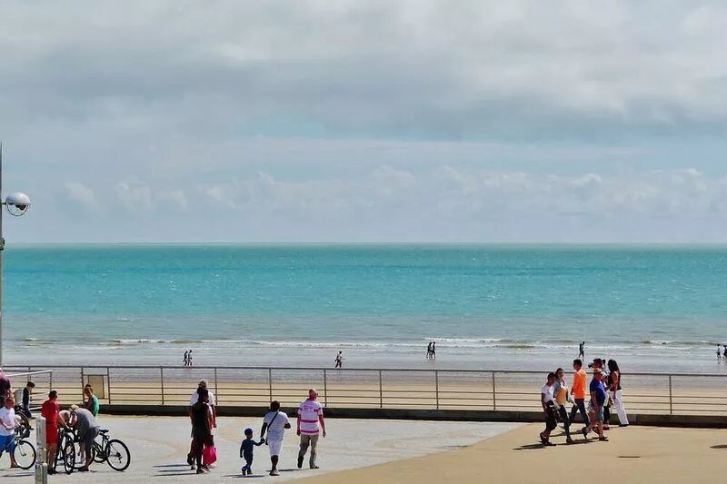 Apartment T3 / 58 m², Place de l'Europe on the beach