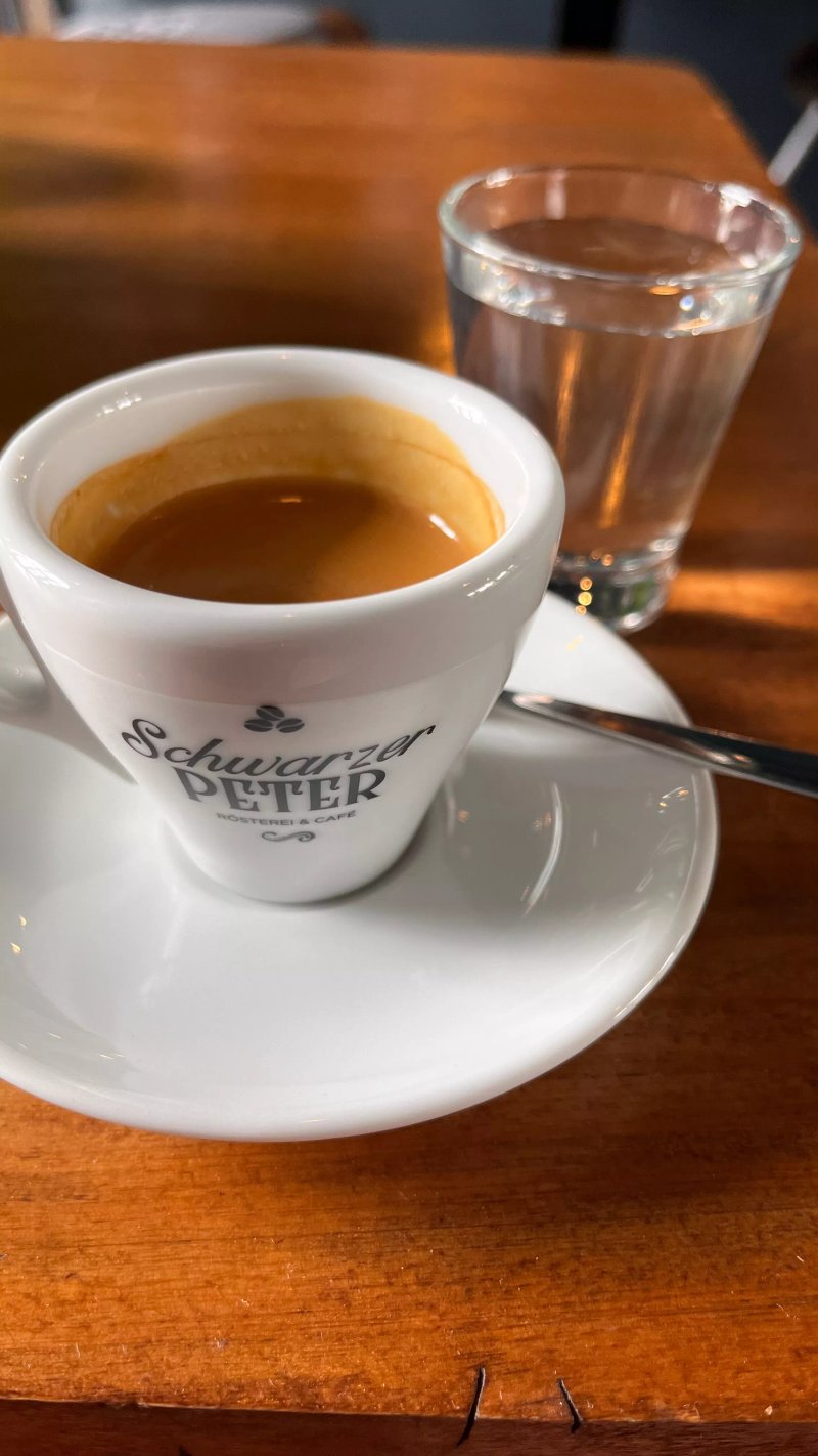 Schwarzer Peter Rosterei & Cafe