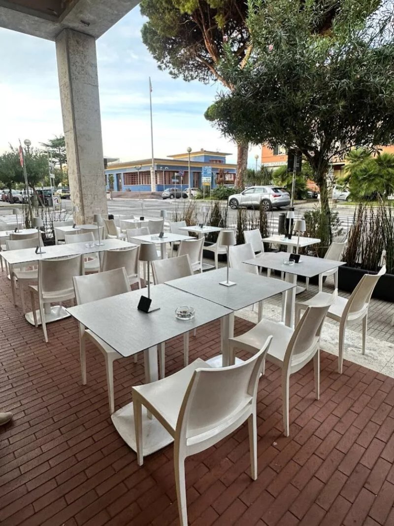 Stappo Bistrot Wine And Cocktail Bar Sabaudia