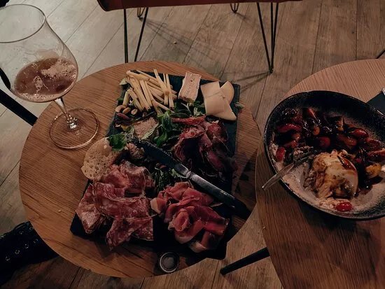 Vb - Bar A Vins Et Bieres