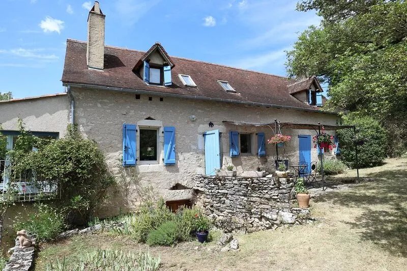 Cottage with pool  - panoramic views over the Lot Valley with WiFi