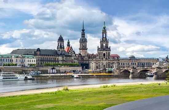 Hint-caching Scavenger Hunt Dresden