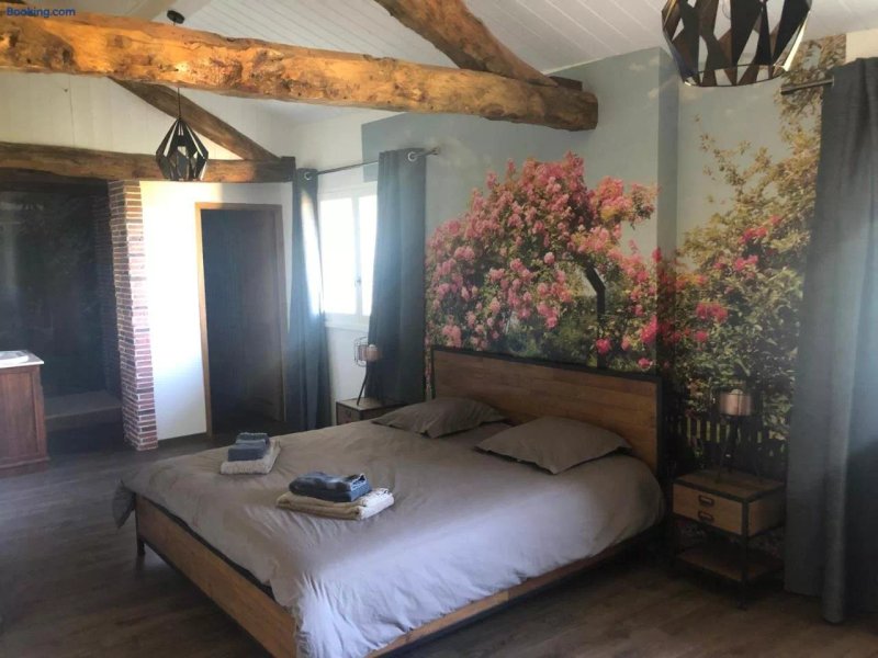 Au Clair De La Pierre - Chambres D'hotes