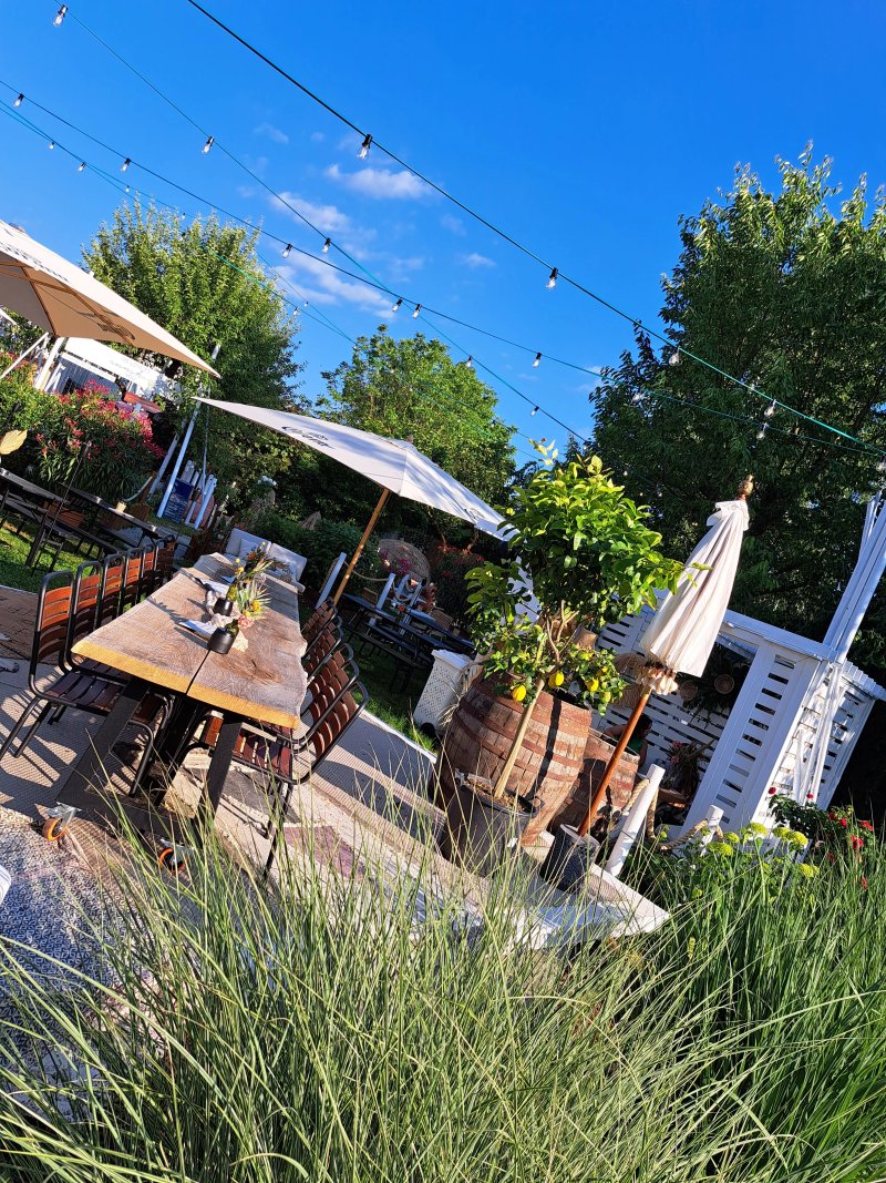 Visto Cafe - Bar