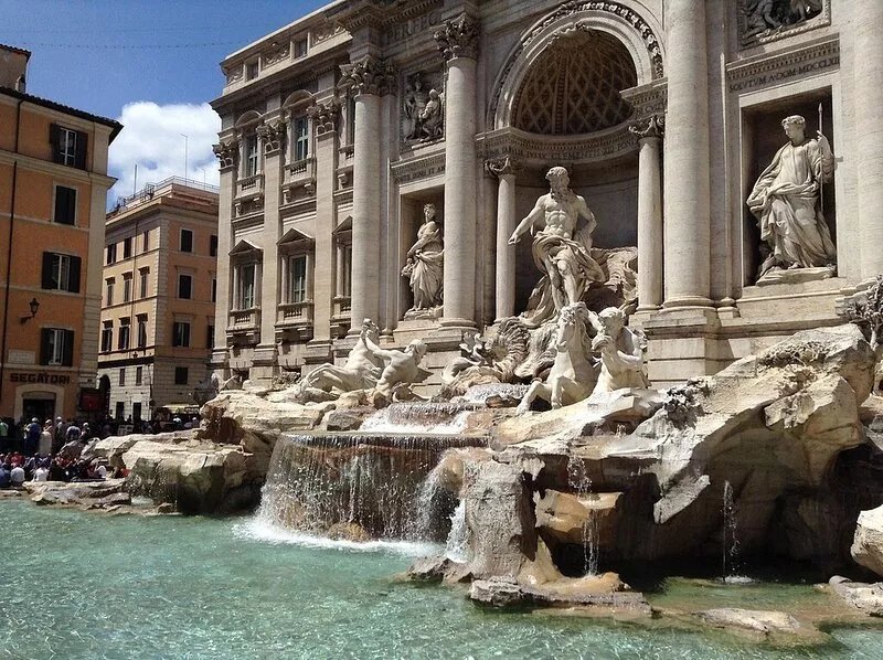 Trevi Fountain to Spanish Steps 2 bedroom