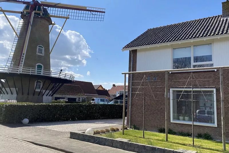 Property next to the mill of Westkapelle!