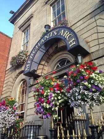 Merchants Arch Bar and Restaurant