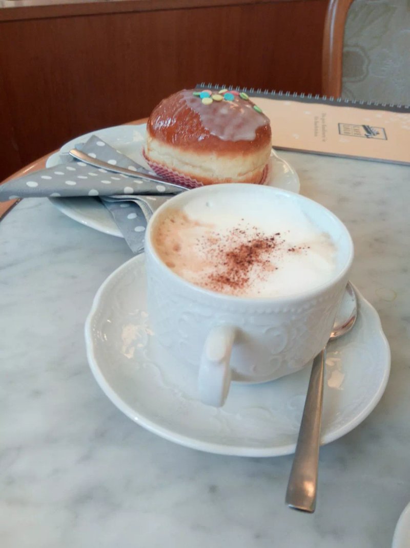 Cafe Lolo