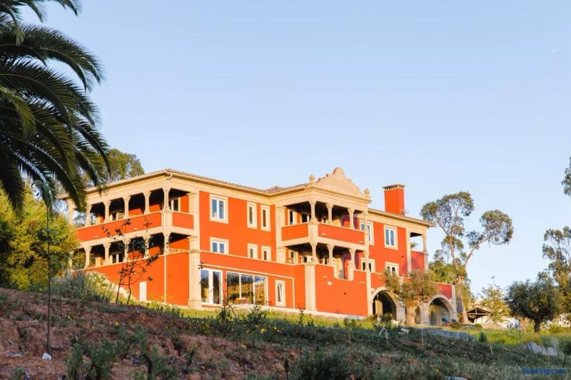 Ar Country House