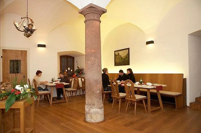 Burgschaenke Zum Hungerturm