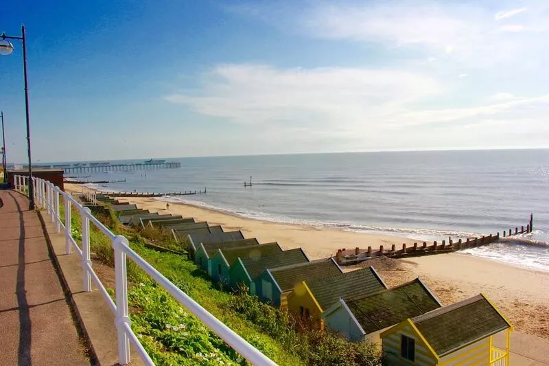 Sleeps 14 Seaside Luxury House on the Suffolk Heritage