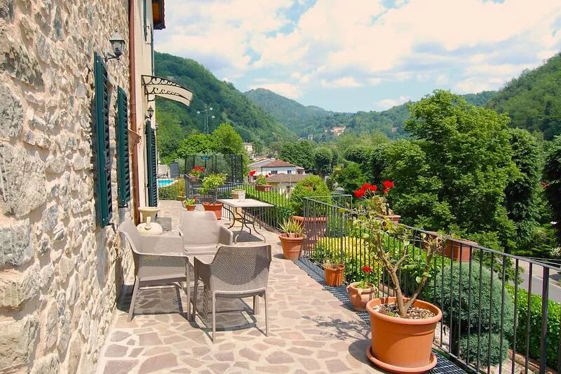 Detatched Villa With Pool In Walking Distance to Fornoli, Bagni Di Lucca
