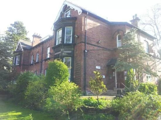 Oak Villa Hotel
