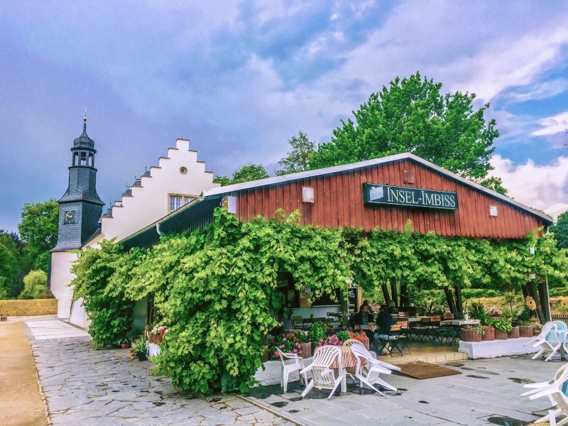 Inselimbiss & Bootsverleih Schlossinsel