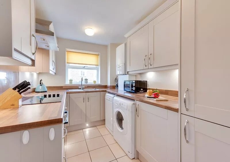 2 Coastguard Court - One Bedroom Apartment, Sleeps 2