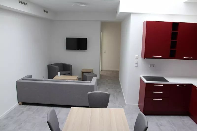 New opening 2019 modern suite with three bedrooms in a quiet location close to