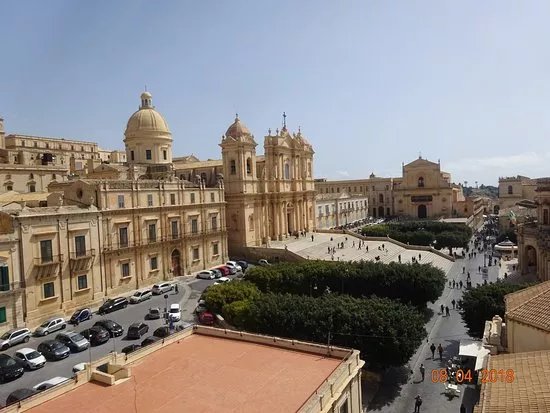 Piazza Municipio