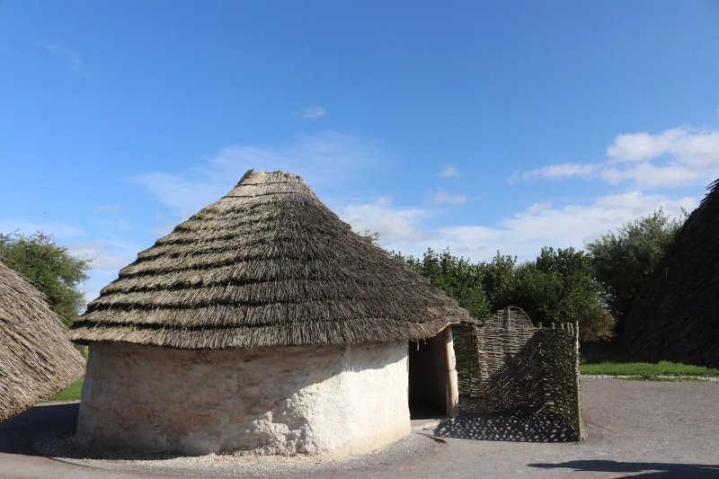 Stonehenge Neolithic Houses