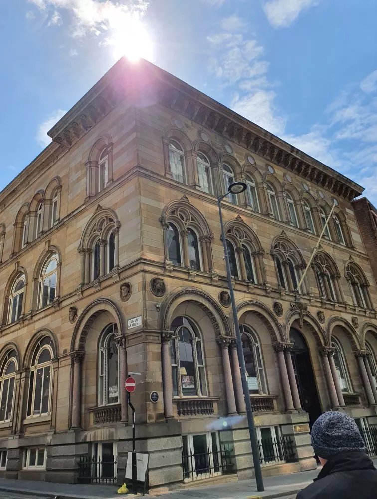 Hargreaves Building Blue Plaque