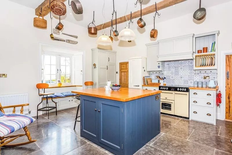 The Farmhouse - UK33419