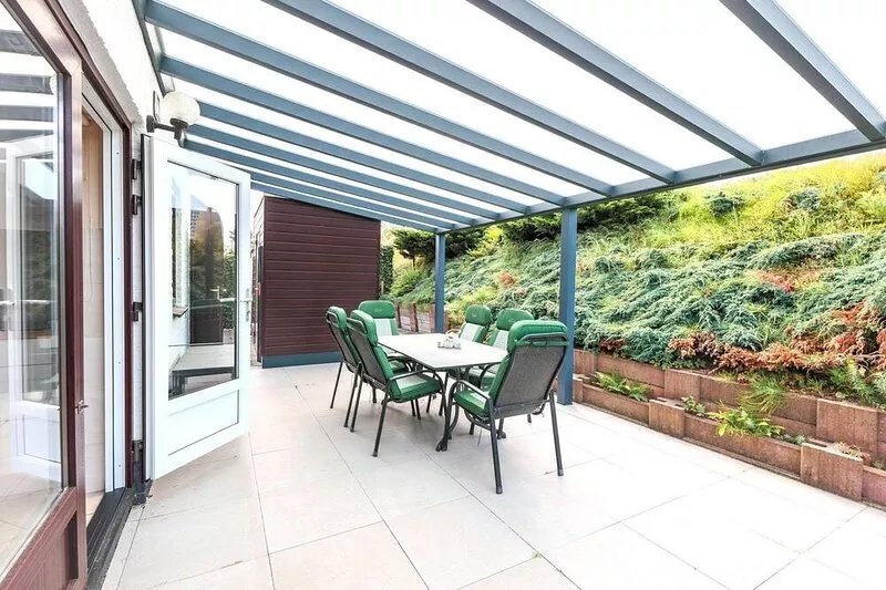This well-maintained and lovingly decorated holiday home offers all the comfort