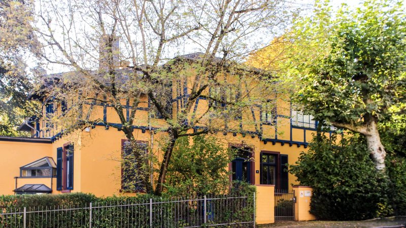 Das Blaue Haus - Kapellenstrasse 11
