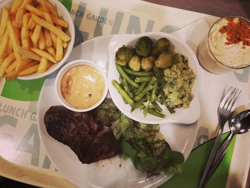 Lunch Garden