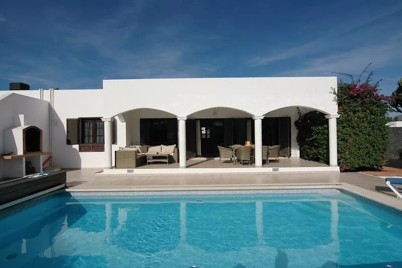 Luxury Family Villa With Private Heated Pool