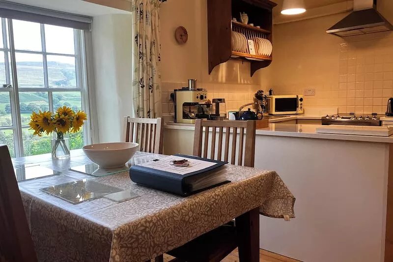 Plas yn Yale, Llandegla with mountain views from all windows 4starVisitWales