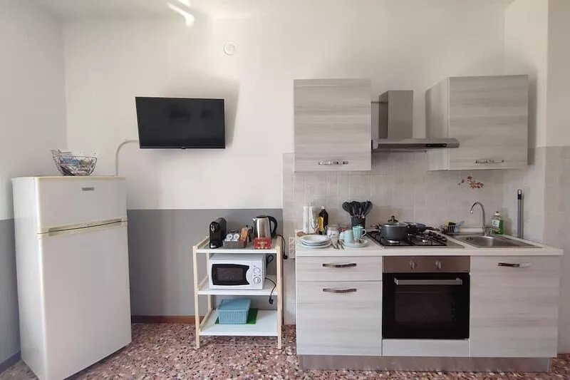 Michelangelo - spacious apartment with view in La Morra