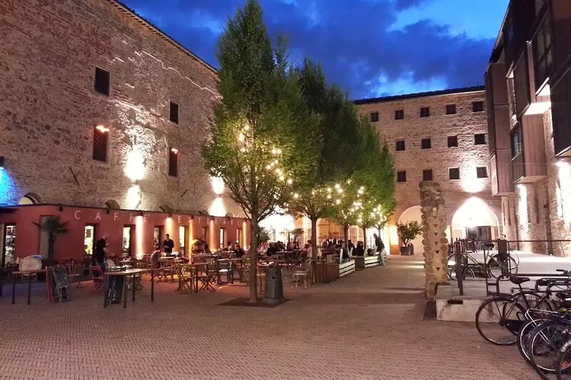 Le Rose Siberine - Historical apartment, WI-FI, A/C , 2bdrs, 2bths, washer