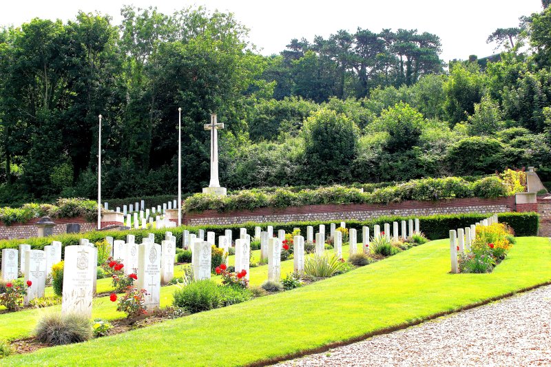Etretat Churchyard Extension