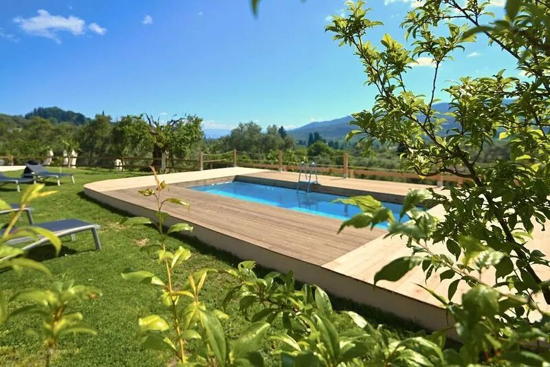 Limoncello, lovely family house, WiFi, close to amenities