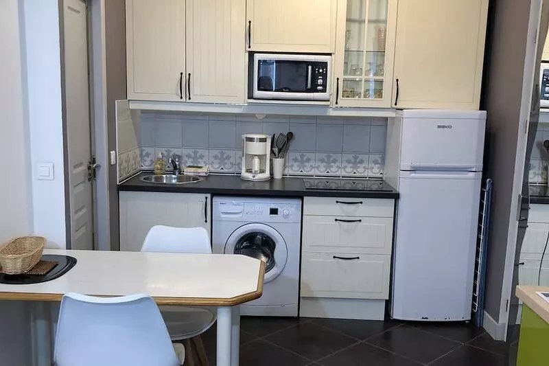 Studio with private parking Thonon center, very close to Thermes