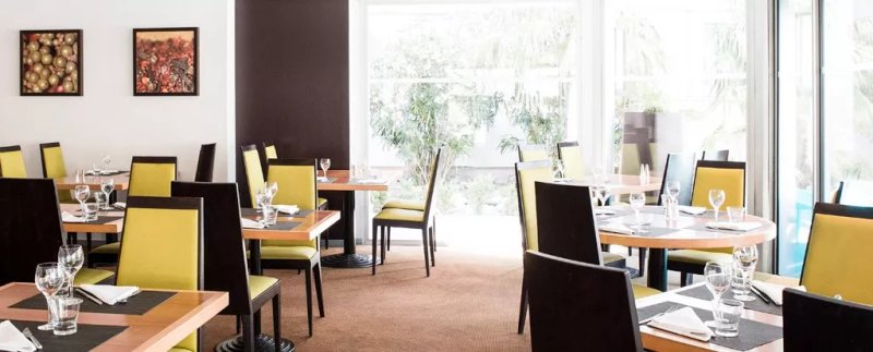 Novotel Purpan Aeroport   Gourmet Bar