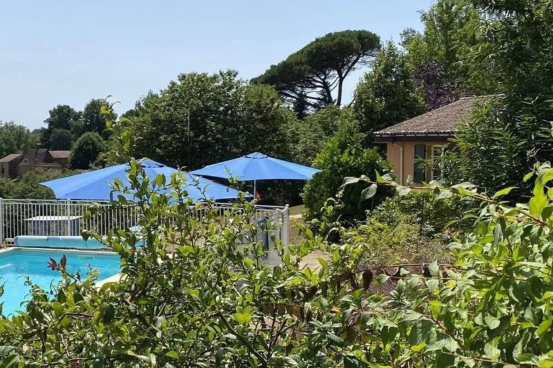 cottage EMERAUDE heated pool, 5 pers., free wifi