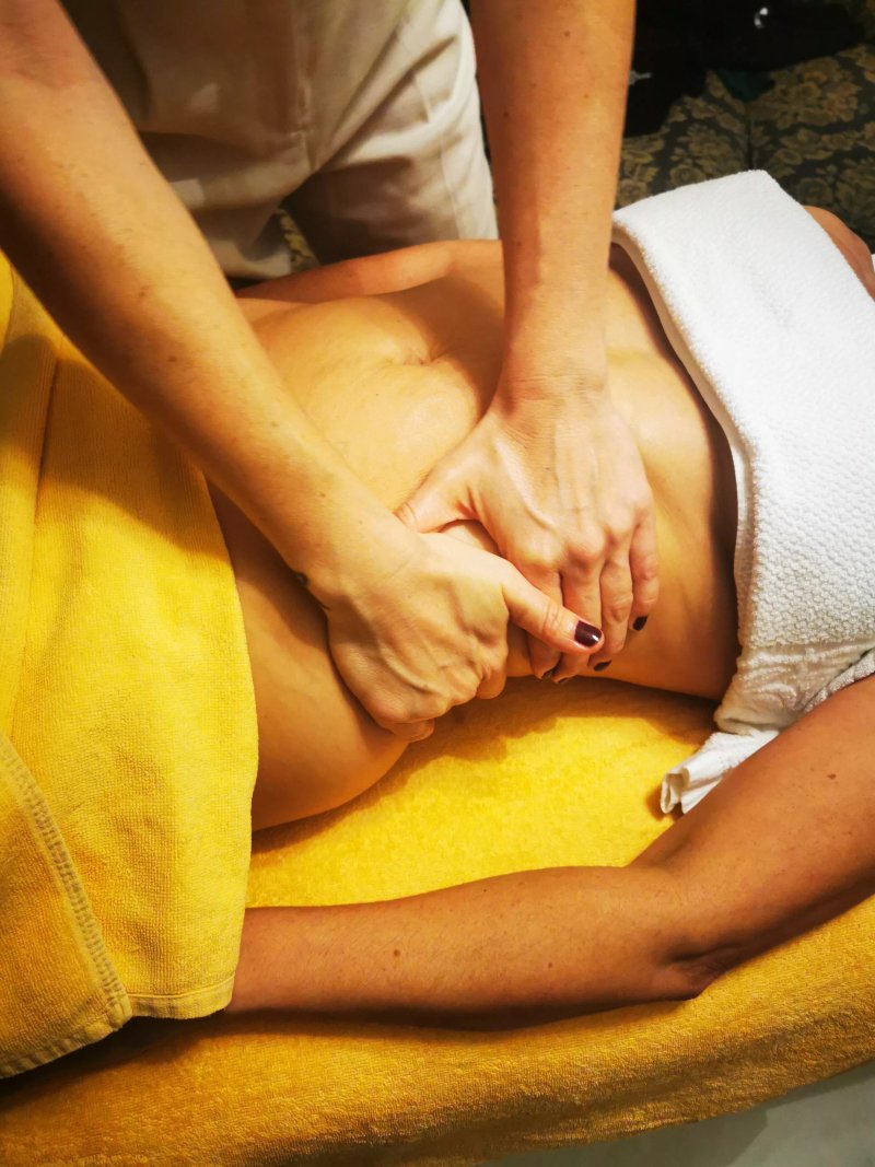 Lotus Massagens Terapeuticas