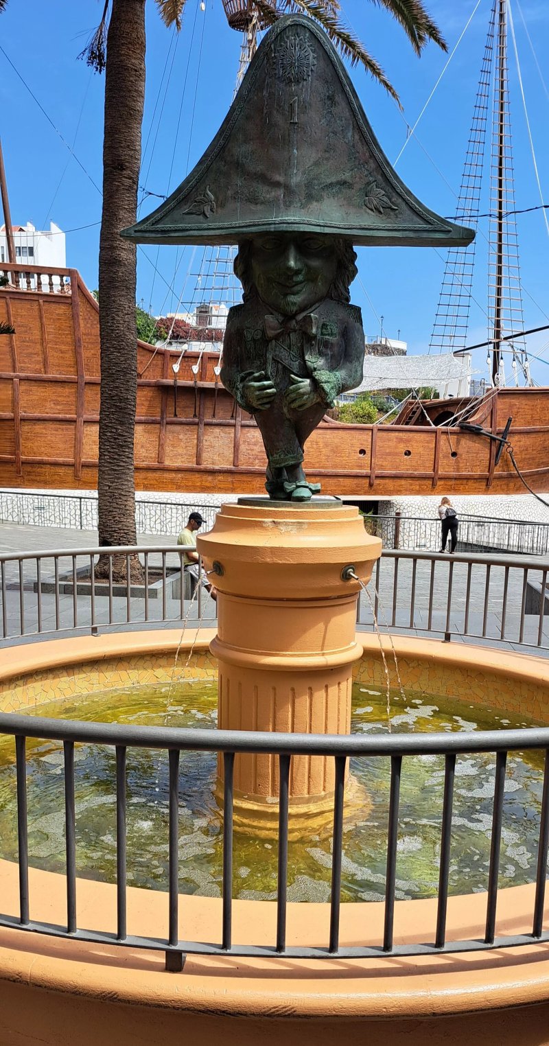 Monumento A El Enano