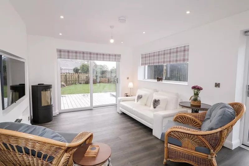 19A LISMENARY ROAD, romantic, with a garden in Ballyclare