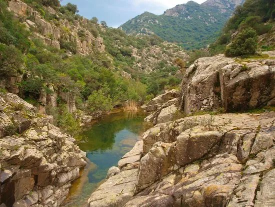 Cascate Piscina Irgas e Oridda