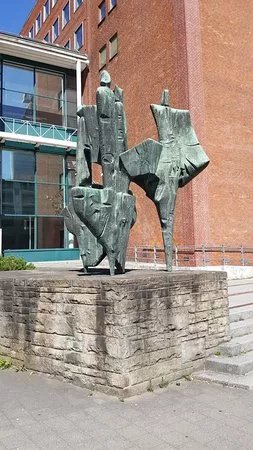 Skulptur "5 Erdteile"