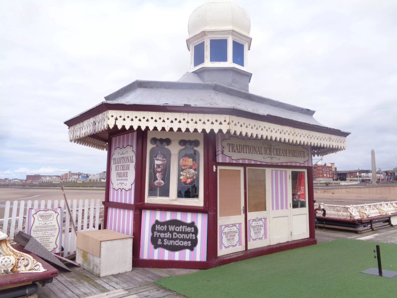 Sibana's Traditional Ice Cream Parlour